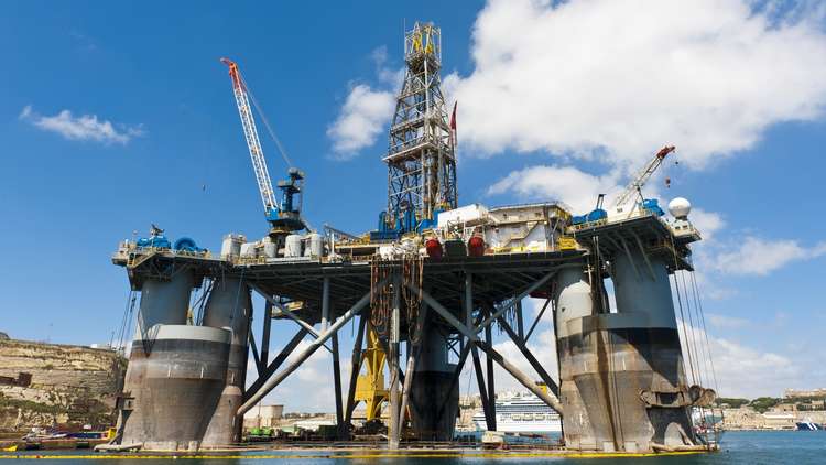 لبنان وإسرائيل لا يتقاسمان النفط والغاز