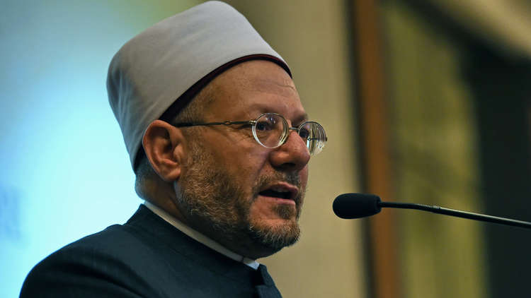 مفتي مصر: ختان الإناث ليس من الشعائر ويجب منعه