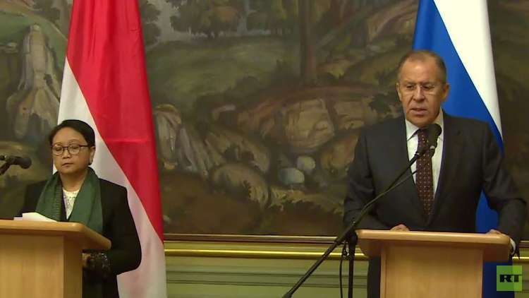 لافروف ينفي الاتهامات البريطانية بتسميم سكريبال ويطالب لندن بتوضيحات