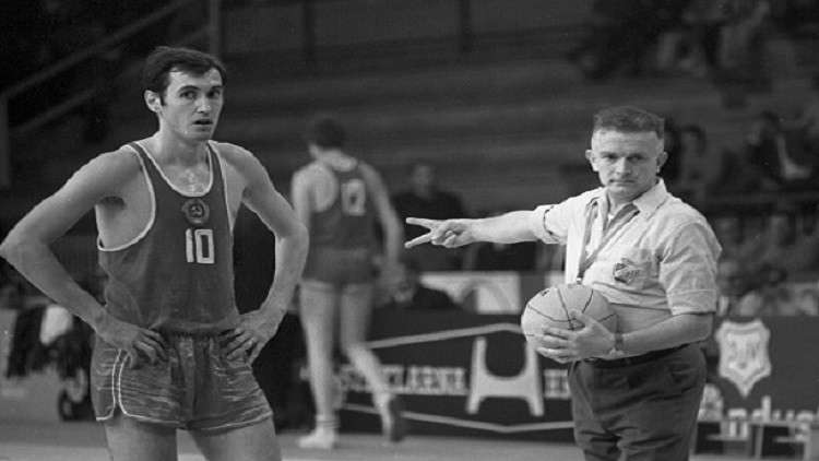 بلاتر يكشف حقيقة فوز الاتحاد السوفيتي على أمريكا في أولمبياد 1972
