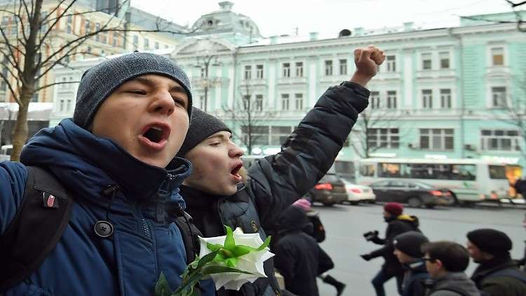 المعارضة الروسية تحضر للاحتجاج خلال مراسم تنصيب بوتين