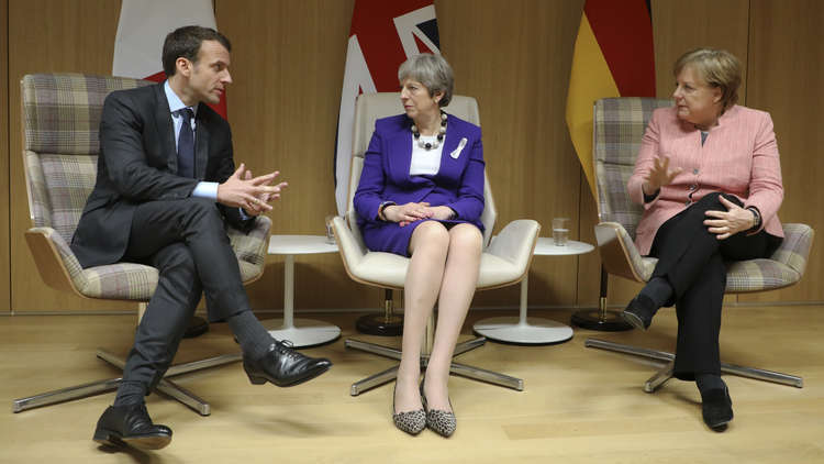 زعماء بريطانيا وألمانيا وفرنسا يجتمعون على هامش قمة بروكسل