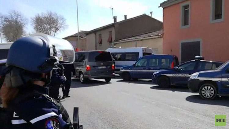 مقتل محتجز الرهائن جنوب غرب فرنسا وداعش يتبنى