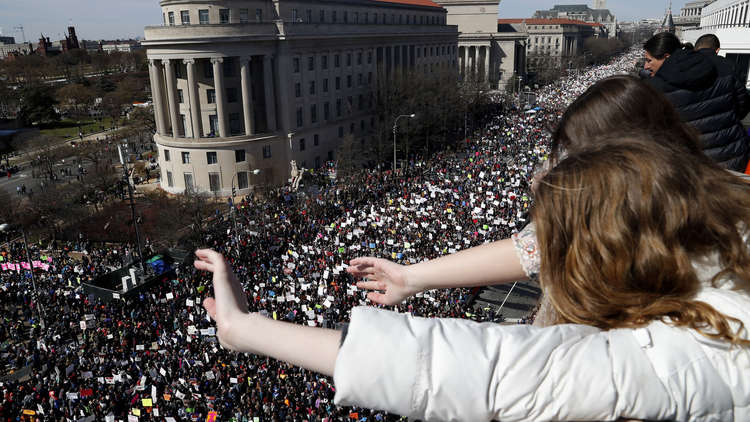 مئات الآلاف عبر الولايات المتحدة يحتجون على العنف المسلح