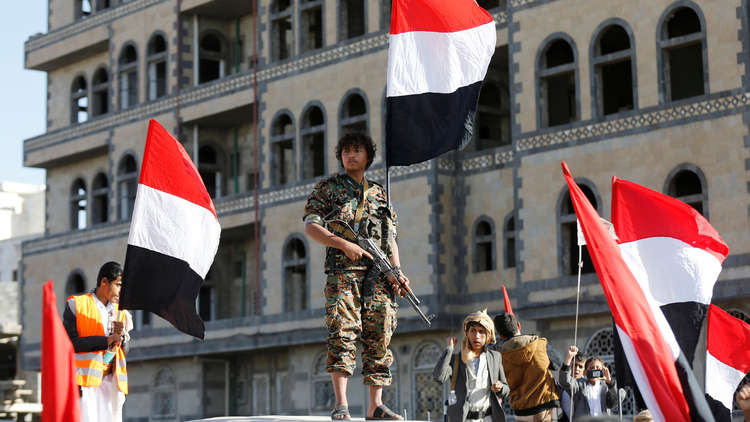 الحوثيون يدعون إلى المصالحة الداخلية ويهاجمون الرياض