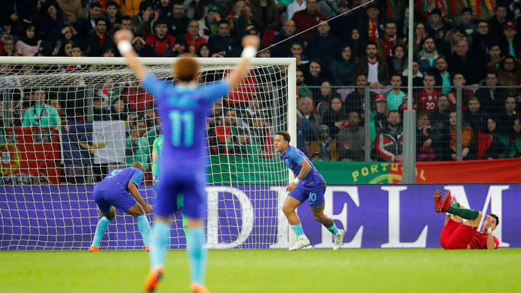 هولندا تقسو على البرتغال "وديا"