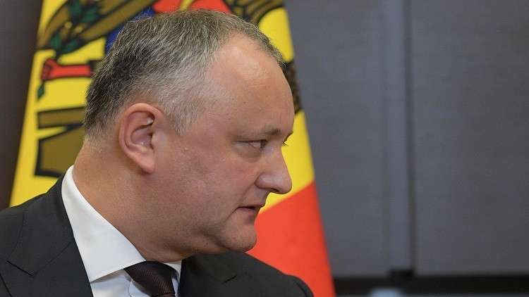 حكومة مولدوفا تخالف رئيس الدولة وتعلن طرد دبلوماسيين روس