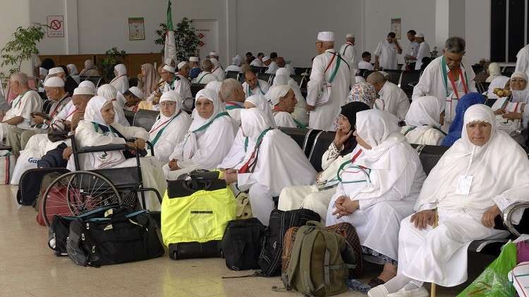 الجزائر تدرس إنشاء بنك ادخار للحجاج