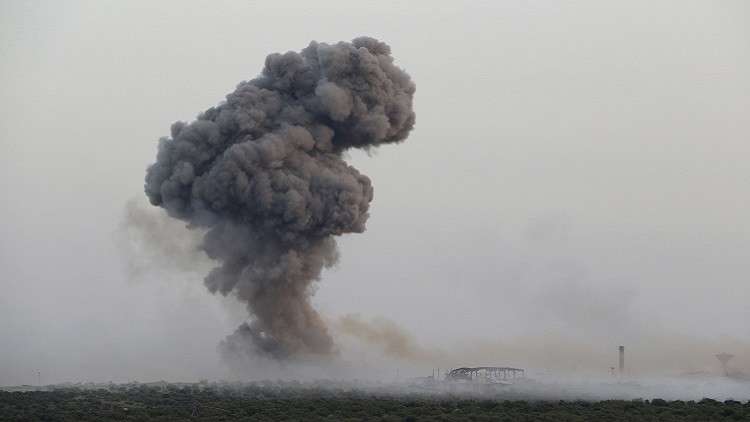 مسلحون يستهدفون قاعدة أمريكية في الرقة