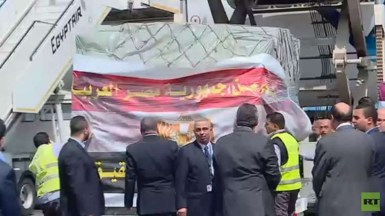 مساعدات إنسانية مصرية إلى اليمن