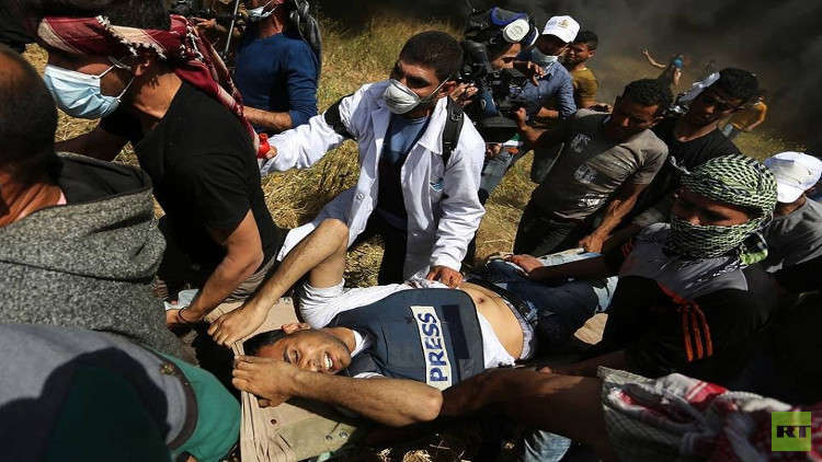 مقتل صحفي فلسطيني وإصابة آخرين برصاص الجيش الإسرائيلي
