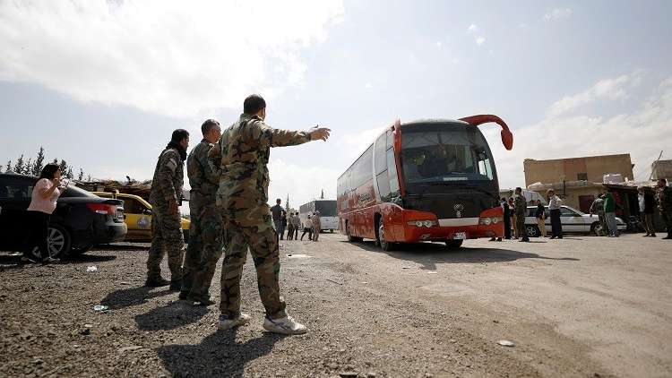 رويترز: أكثر من 50 ألف شخص بينهم مسلحون وعائلاتهم سيغادرون دوما