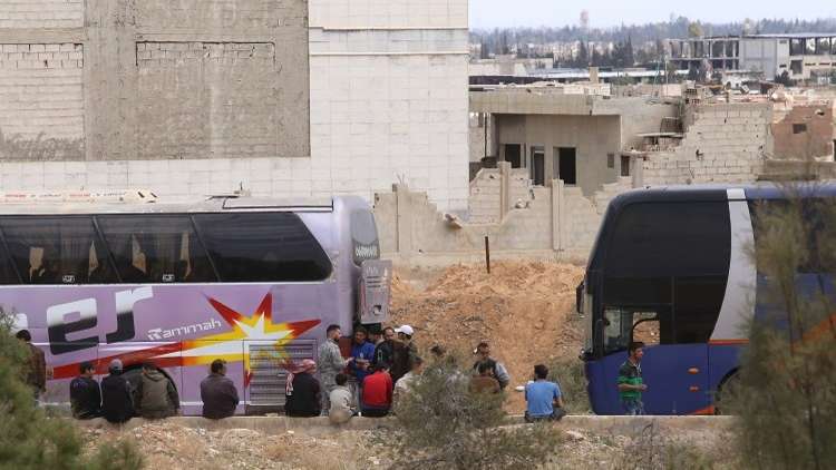 خروج أكثر من 3.6 ألف مسلح وعائلاتهم من دوما في الـ24 ساعة الأخيرة