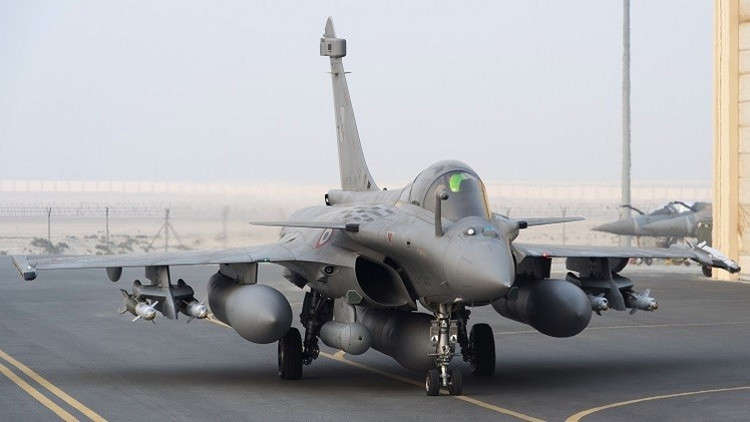 صحيفة: مقاتلات فرنسية تتأهب في انتظار قرار لتوجيه ضربات ضد سوريا