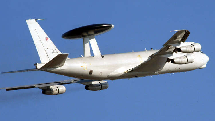 الناتو يكثف تحليقاته الاستطلاعية قرب الحدود السورية