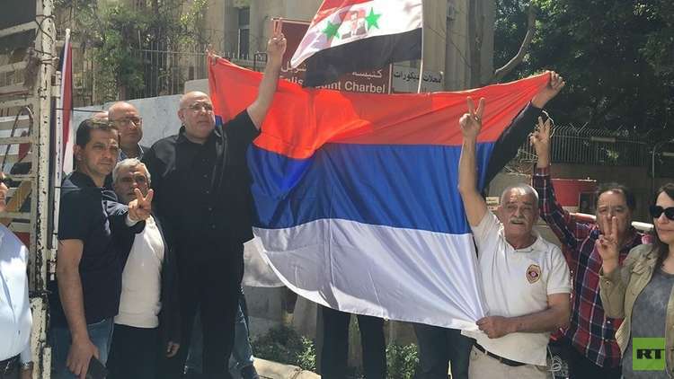 مسيرة سيارة في بيروت دعما لسوريا وشكرا لروسيا