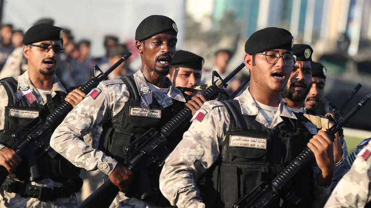 عسكريون قطريون يعودون من السعودية بعد مشاركتهم في 