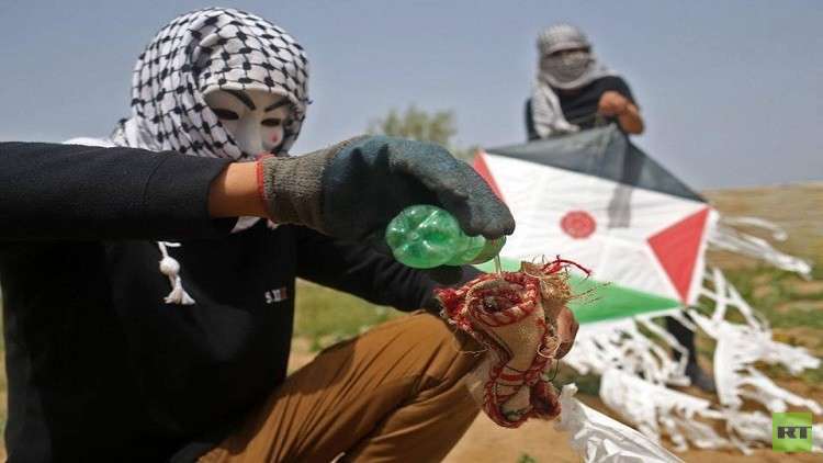 بالصور.. فلسطينيون يبتكرون أساليب جديدة للمقاومة