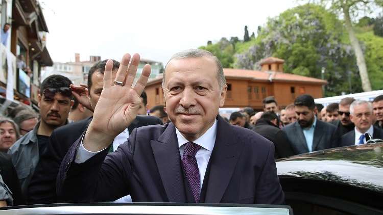 اجتماع مغلق بين أردوغان ورئيس جهاز الاستخبارات التركية