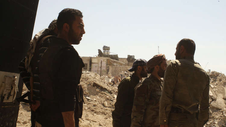 مجموعة من "الجيش الحر" تخرج من القلمون الشرقي إلى منطقة النفوذ الأمريكي جنوب سوريا