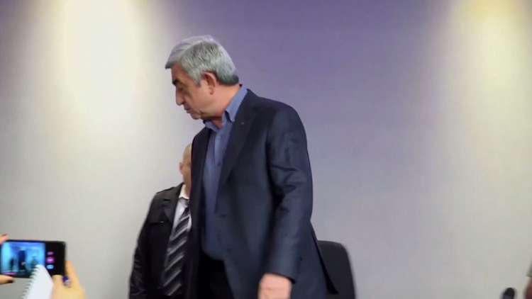 استقالة رئيس وزراء أرمينيا 