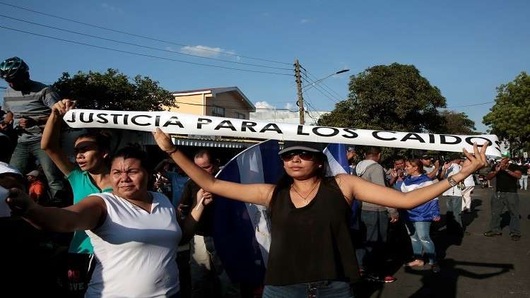 محتجون يطالبون بتنحي رئيس نيكاراغوا بعد مقتل27 شخصا