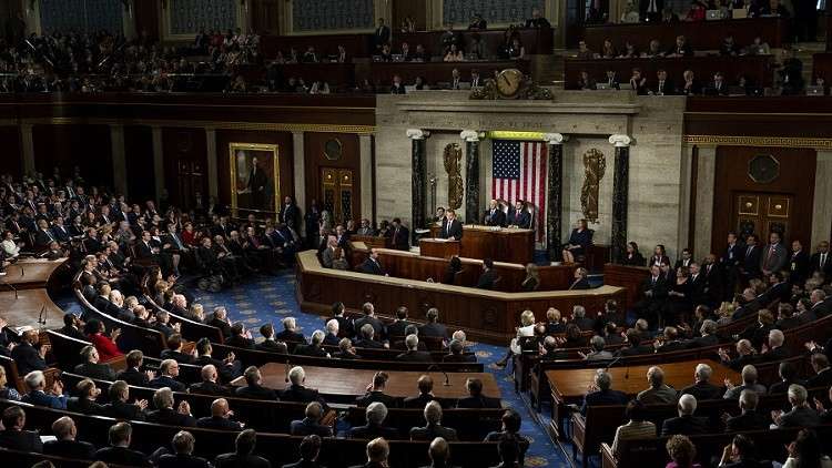 منعطف جديد في المنزلق الأمريكي.. هل يعزل الكونغرس ترامب؟