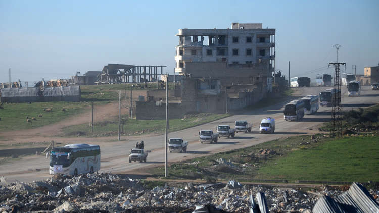 الجيش السوري يعيد فتح طريق حمص-حماة بعد انقطاع استمر 7 سنوات