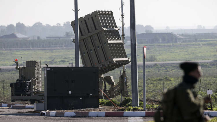 إسرائيل تستنفر قواتها للرد على هجمات صاروخية إيرانية انتقامية من سوريا