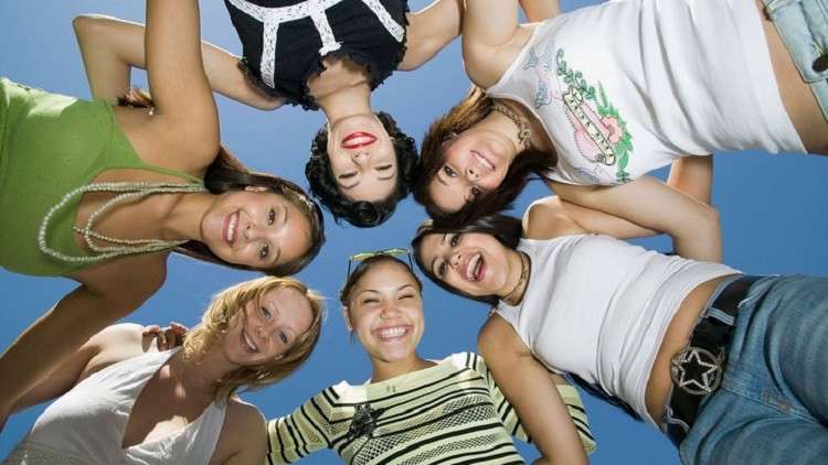 معظم "أصدقائنا" ينكرون معرفتهم بنا!