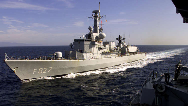 الجيش الوطني الليبي يعترض سفينة للناتو قبالة درنة