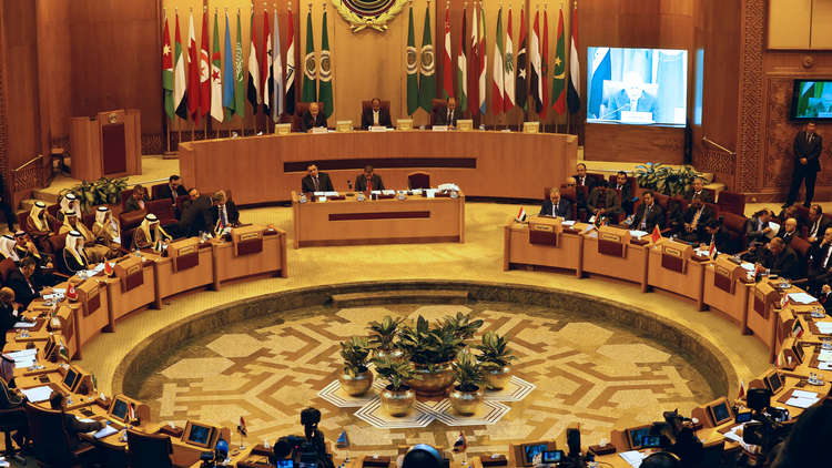 مشروع قرار عربي يطالب بوقف احتكار بث مباريات البطولات الكبرى 