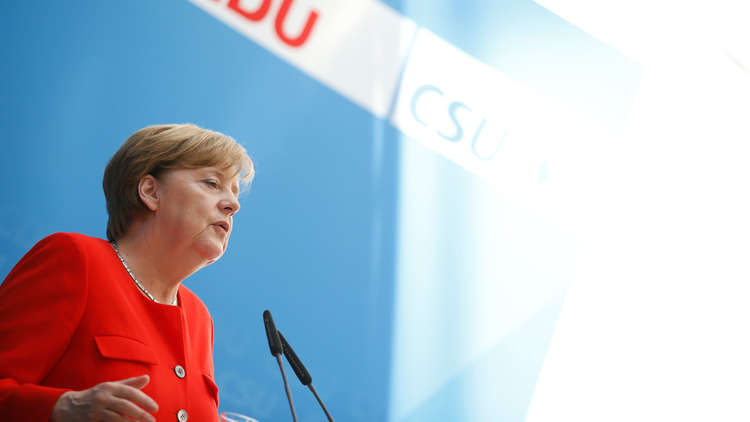 ميركل: ينبغي التفاوض على اتفاق نووي أوسع مع إيران