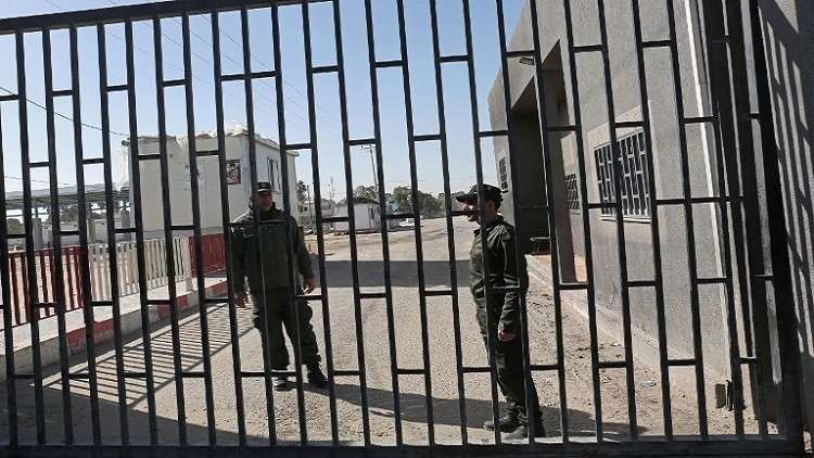 إسرائيل تغلق معبر كرم أبو سالم مع غزة