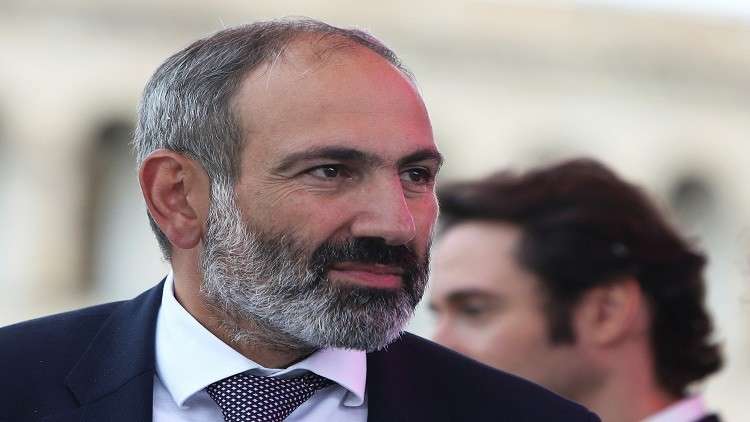باشينيان يوثق بالفيديو  يومه الأول رئيسا لوزراء أرمينيا