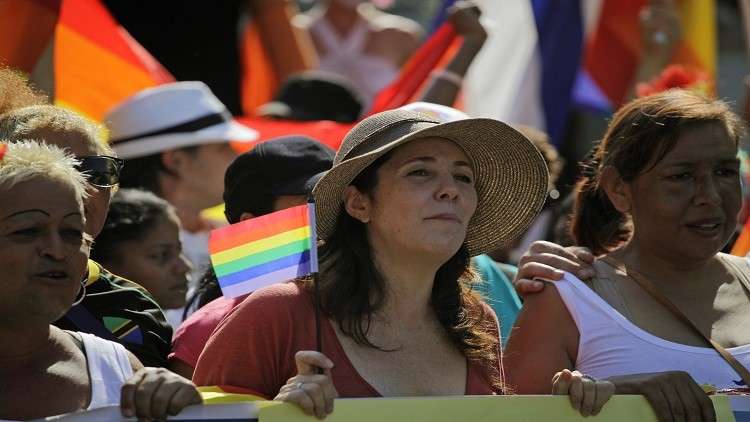  كريمة كاسترو تسير في طليعة المثليين في هافانا