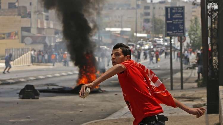 عشرات الإصابات في مواجهات بين الفلسطينيين والقوات الإسرائيلية في الضفة الغربية
