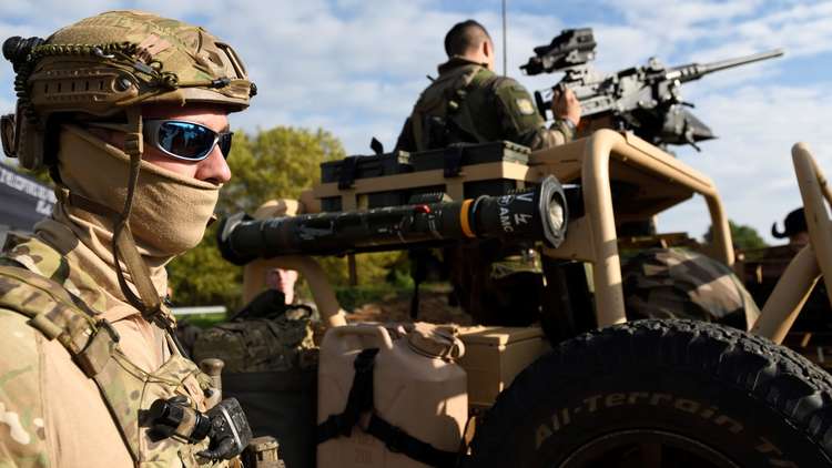 تفاصيل القصة.. الجيش السوري يوقف العشرات من القوات الخاصة الفرنسية (صور)