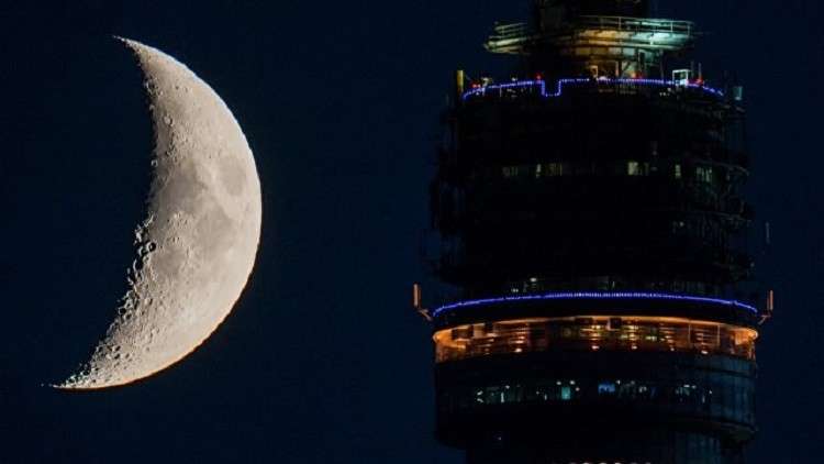 سكان الأرض على موعد مع الهلال العملاق