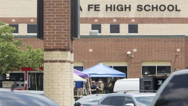 شرطة تكساس تدافع عن طريقة تعاملها مع مطلق النار في المدرسة