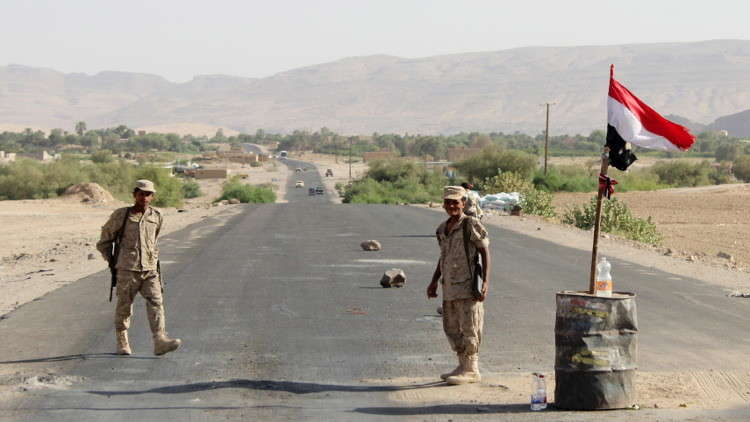 الجيش اليمني يستعيد مواقع استراتيجية في الجوف ويقطع خط إمداد للحوثيين