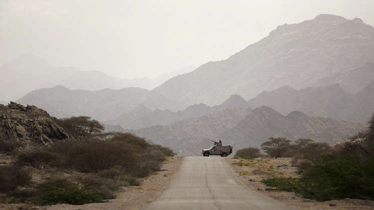 الجيش اليمني يستعيد مواقع استراتيجية في الجوف ويقطع خط إمداد للحوثيين