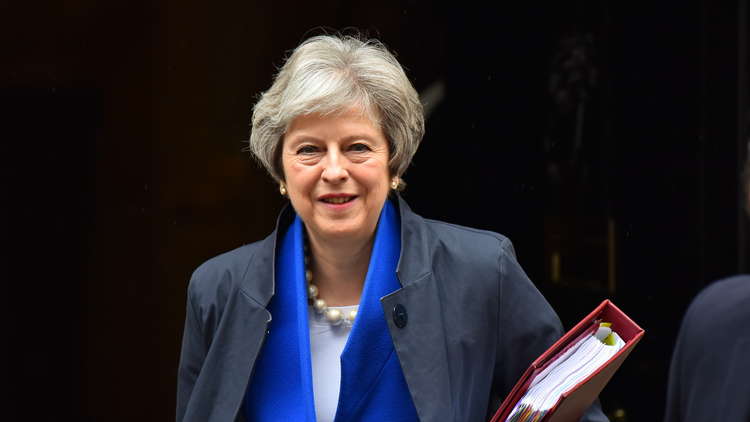 لندن تنافس واشنطن على أذية روسيا