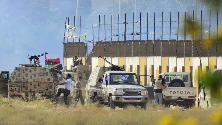 الجيش الليبي يُسيطر على مداخل مدينة درنة