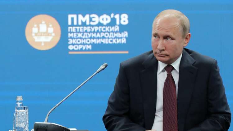بوتين يحذر من أزمة اقتصادية 