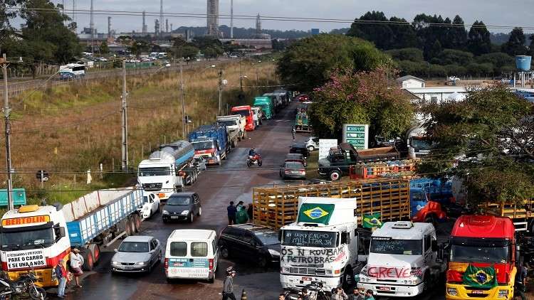 إضراب سائقي الشاحنات في البرازيل