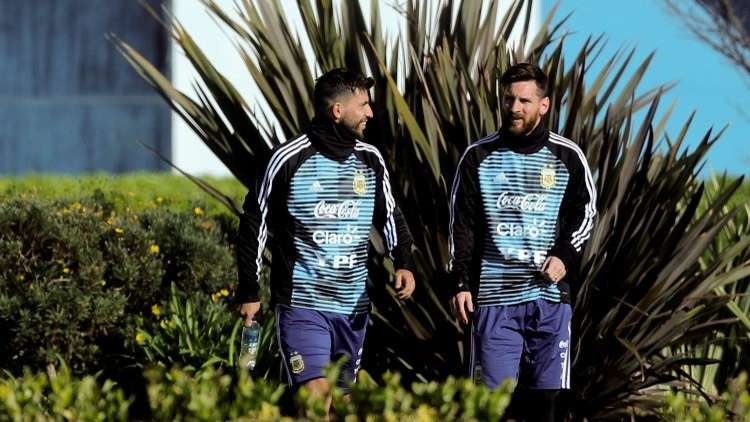 ميسي يصدم الجماهير الأرجنتينية بتصريحاته