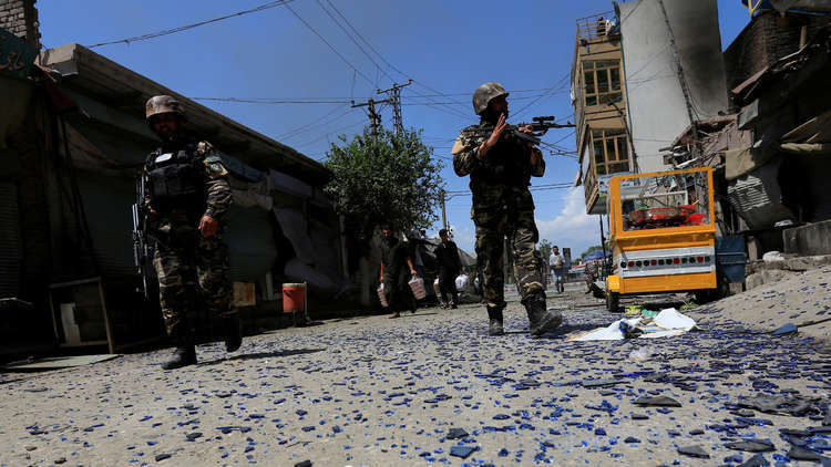 مقتل 3 من الشرطة الأفغانية بتفجير انتحاري شرقي البلاد