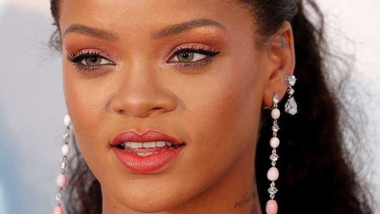 ريهانا تحطم قلب حبيبها الملياردير السعودي! 