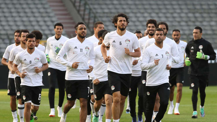 منتخب مصر يتدرب أمام جماهيره قبل التوجه إلى روسيا